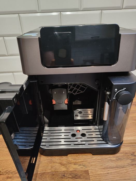 Ekspres ciśnieniowy Grundig KVA 7230