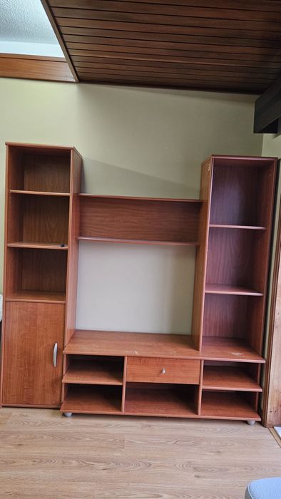 Estante / Móvel de Sala em Madeira – Bom Estado