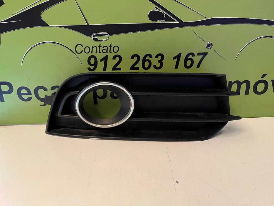 Audi A1 (8X) - Grelha inferior Para Choques Frente Direito - G229