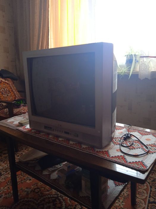 Продам телевізор jvc
