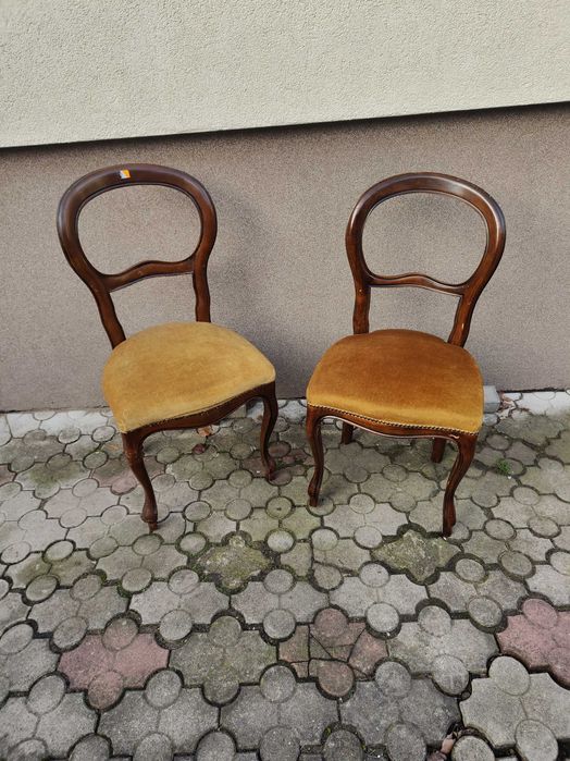 Krzesła w stylu rokoko