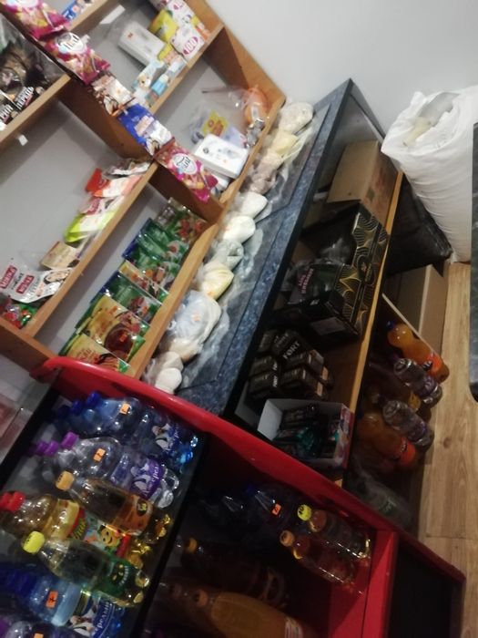 Продам прилавків і вітрини для міні магазина