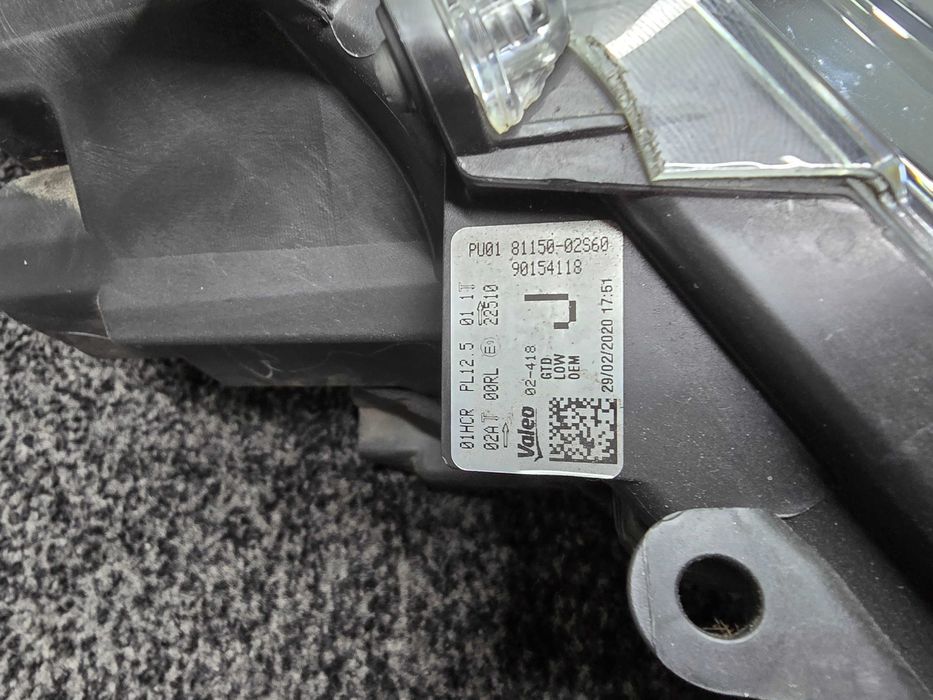 Farol Toyota Corolla E21