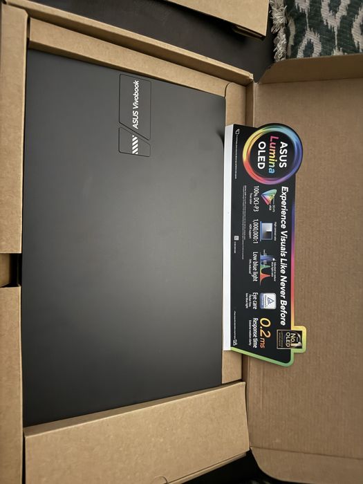 Portatil Asus Vivobook Ryzen 7 OLED  M1505Y