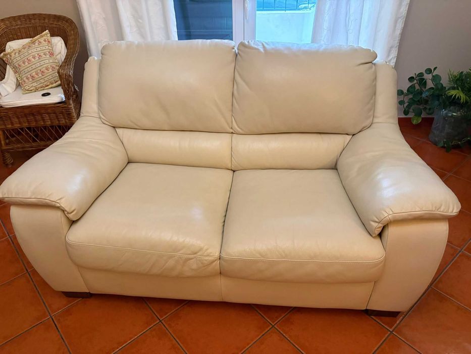 Sofas reclináveis em pele