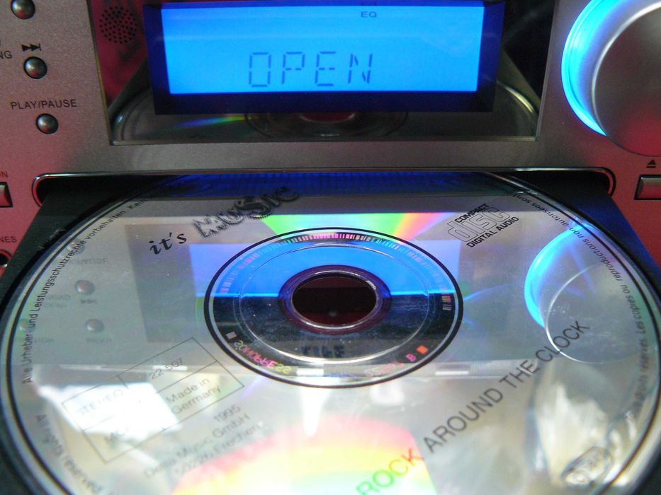 Radio z cd mp3 usb SD zegarek słuchawki