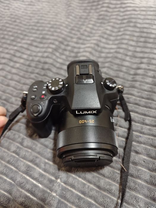 Panasonic Lumix FZ1000