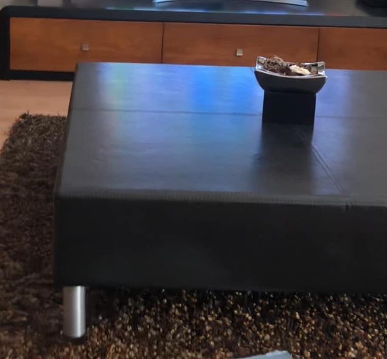 Mesa de centro preta