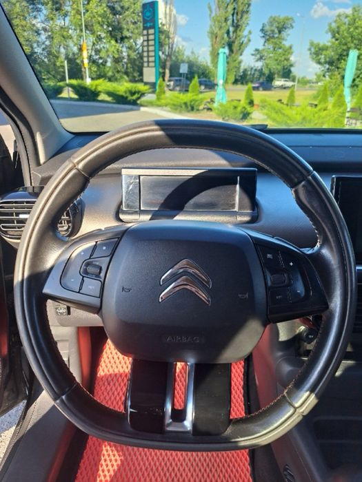 Продаю Citroen Cactus C4 2016