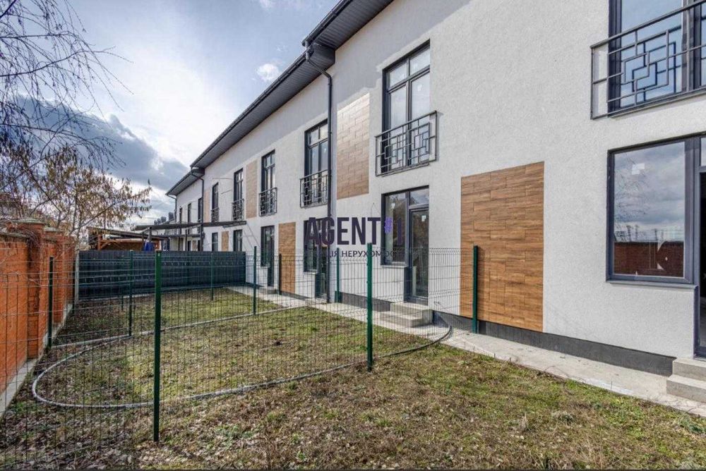 Продаж таунхауса в чудовій локації в Святопетрівському. Ваучер, сертифікат!! Без комісії!!!