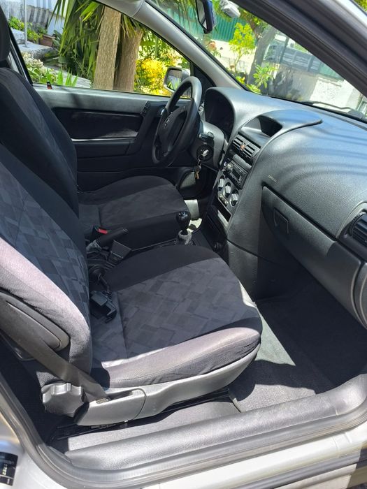 Opel Astra 2000 1.4 Gasolina 163.000 originais, 2º dono Pneu suplente nunca foi usado!