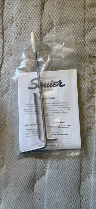 Squier CV 70s Jaguar LRL  BK.