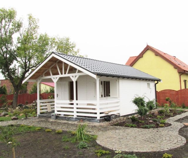Domek letniskowy,ogrodowy,drewniany,altanka,4x4m+ 2m taras,do 35m2