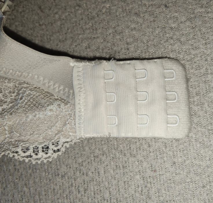 Biustonosz do karmienia, Esotiq 80E