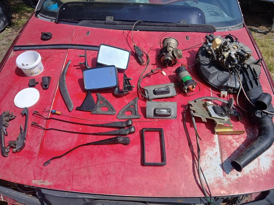 VW Polo 86c 1986 rok, Części.Konsola,lampy,lusterka,gaźnik,szyberdach