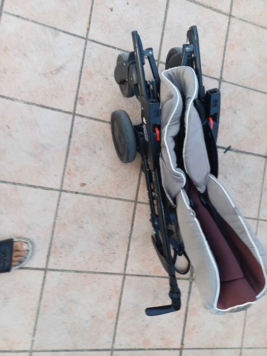 Vendo carrinho para criança da chico