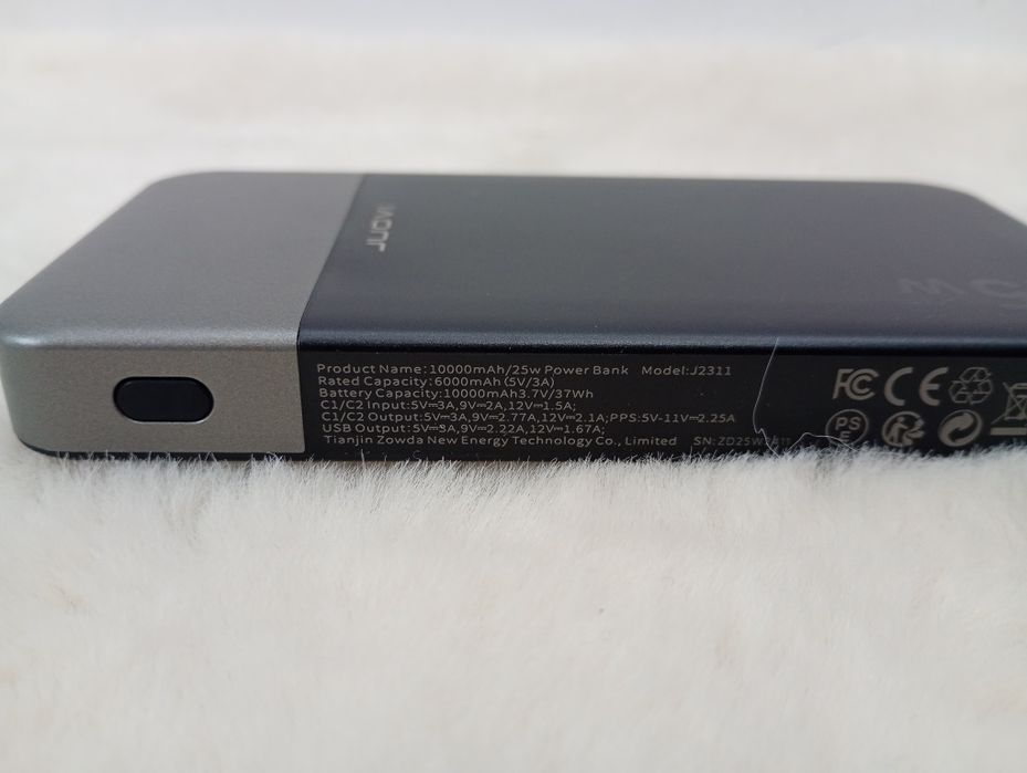 Przenośny power bank 10000 mAh 25 W