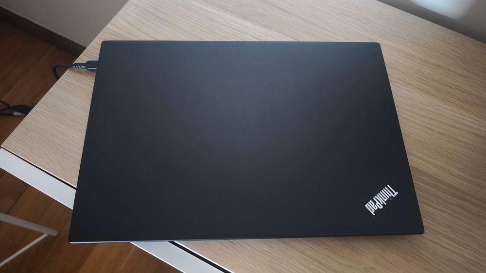 Lenovo ThinkPad T14S