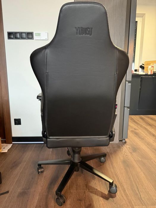 Yumisu 2052 Czarny fotel gamingowy biurowy