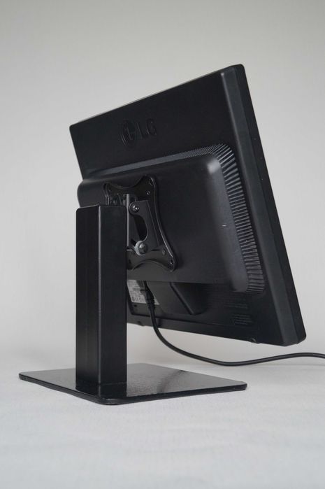 POS-монітор сенсорний LG T1710 з діагоналлю 17"