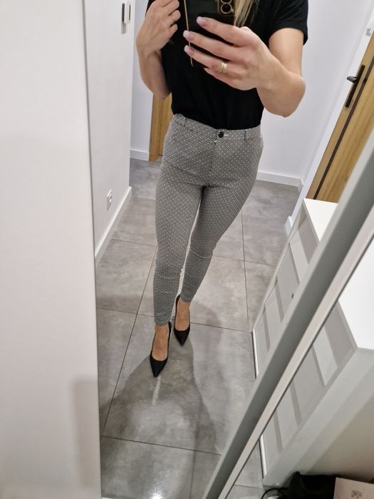 Spodnie garniturowe we wzory r. L Primark