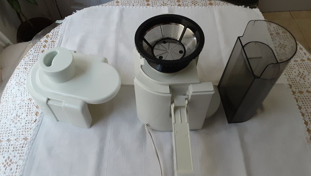 Máquina de sumos UFESA