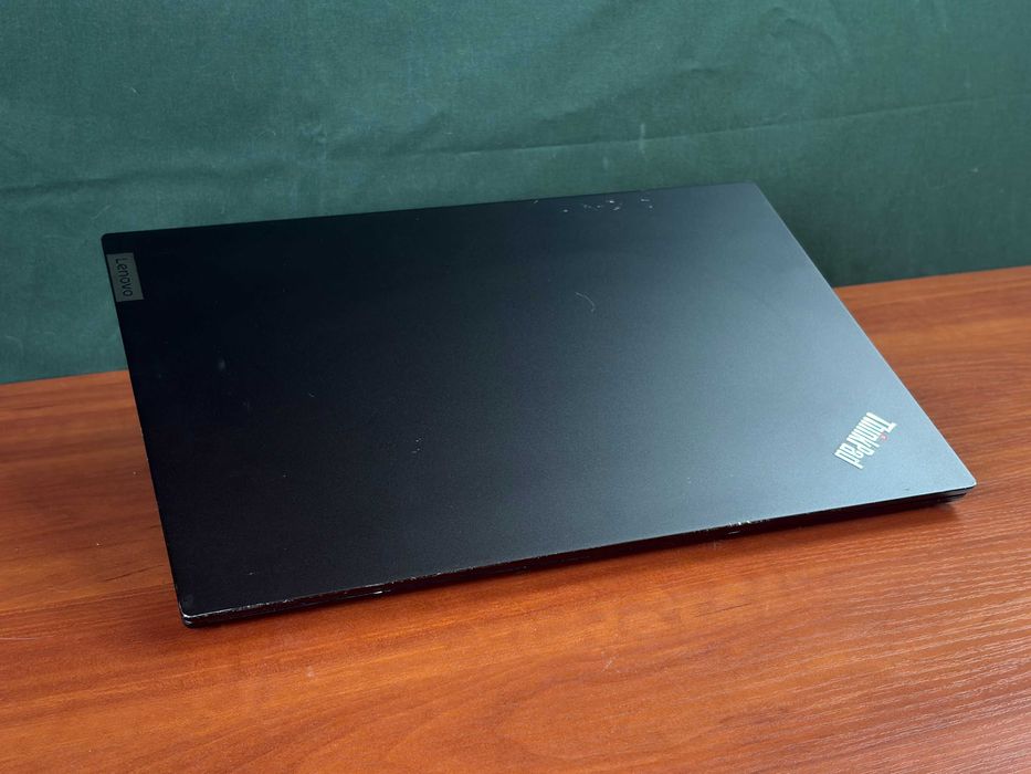 Ноутбук Lenovo ThinkPad E14 Gen 2 / Ryzen 7 / 16 ГБ / 256 NVMe / IPS FullHD / підсвічена клавіатура