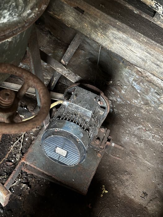 Moinho elecrico com motor