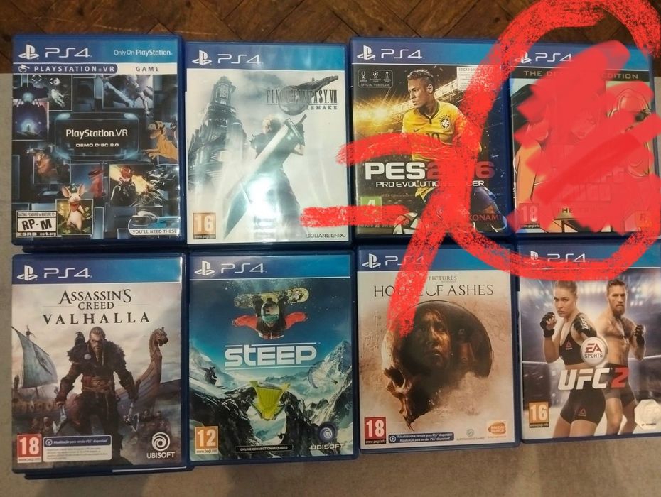 PlayStation 4 com cerca de 90 jogos