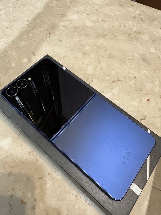 [979/26] Samsung Galaxy Z Flip7 256GB NOWY!'