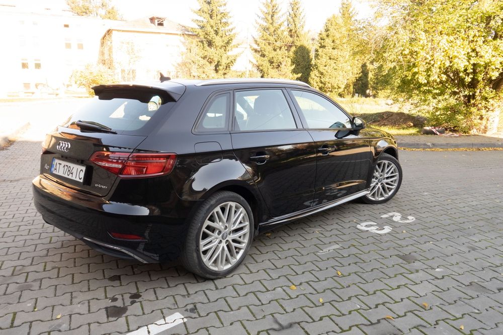 Audi A3 E-tron Sportback Hybrid Ауді А3 Етрон Електро