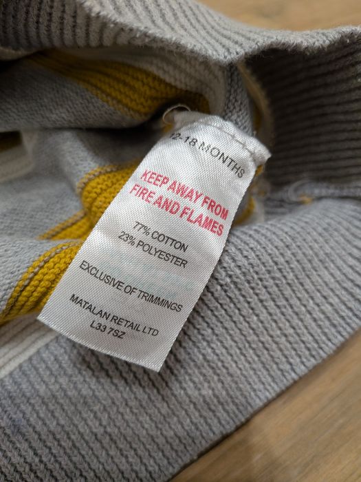 Matalan 80 86 sweter sweterek szary miodowy w paski dla chłopca