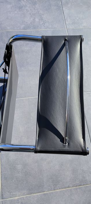 4 Cadeiras AREA Novas em PELE