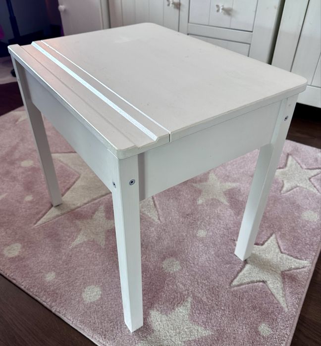 Ikea sundvik stolik  biurko otwierane dla dziecka
