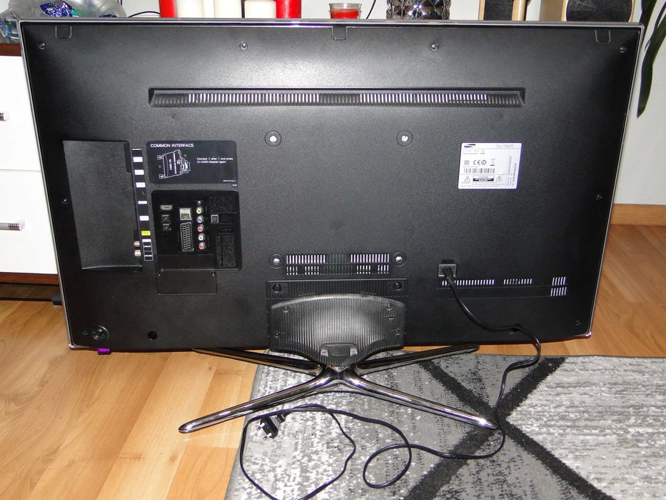 Telewizor Samsung 40 cali Smart Led 4 x HDMI 3 x USB UE40F6270SS