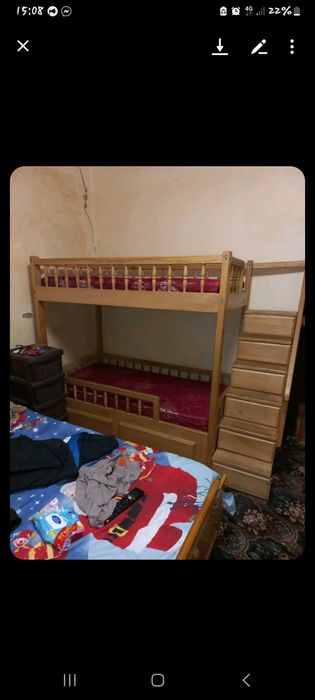 Дитяче ліжко для двох діток.