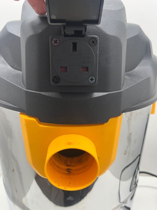 Odkurzacz przemysłowy Titan TTB777VAC 1500 W 40 L sucho mokro gw12m fv23