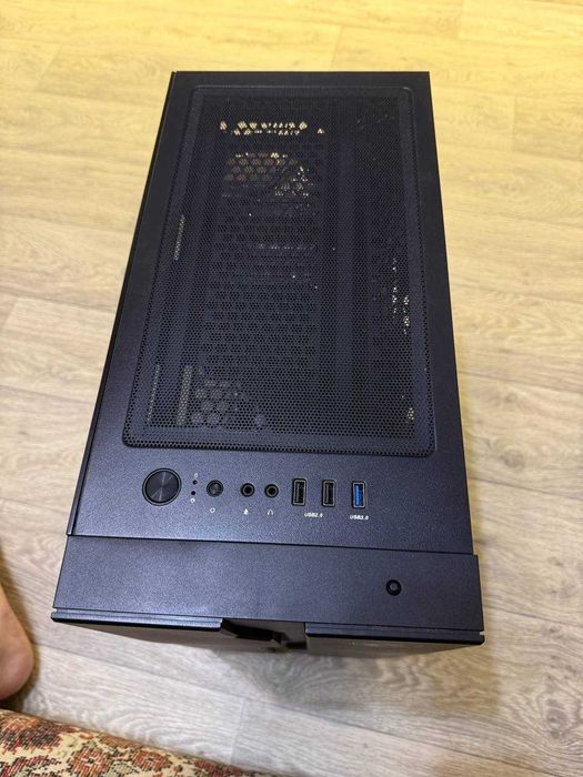 Корпус компьютерный MSI MAG Vampiric 010