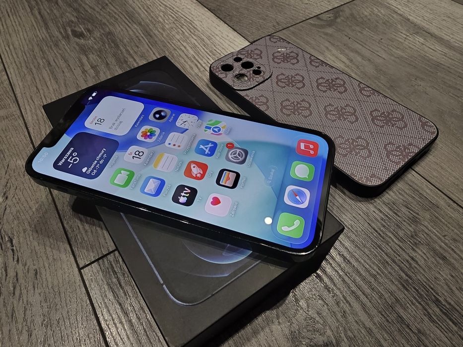 Iphone 12 pro 128gb stan bdb od nowosci w jednych rekach okazja