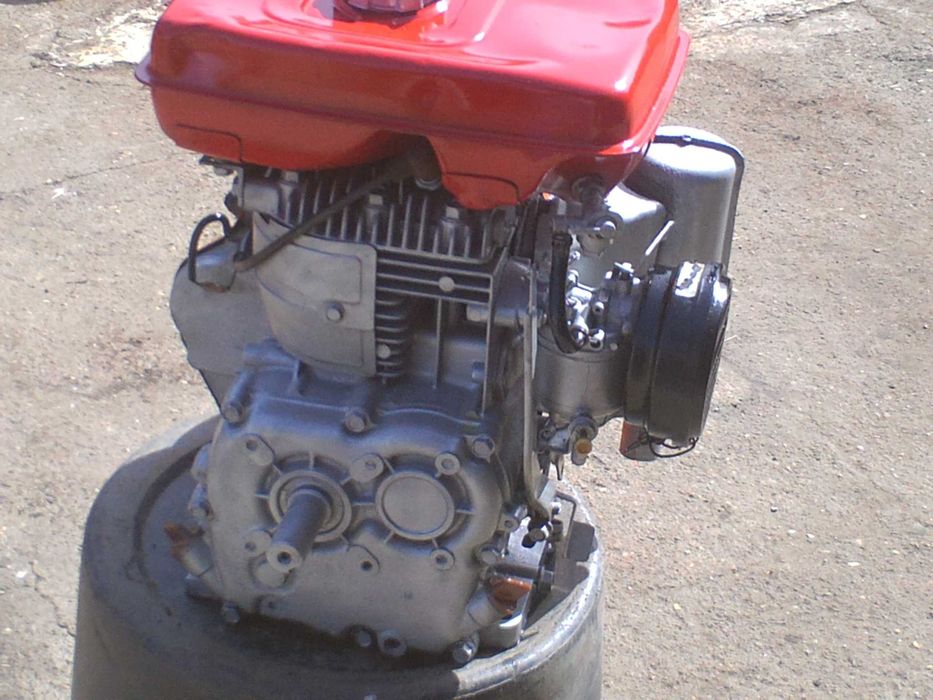 motor KUBOTA KS 300 a gasolina