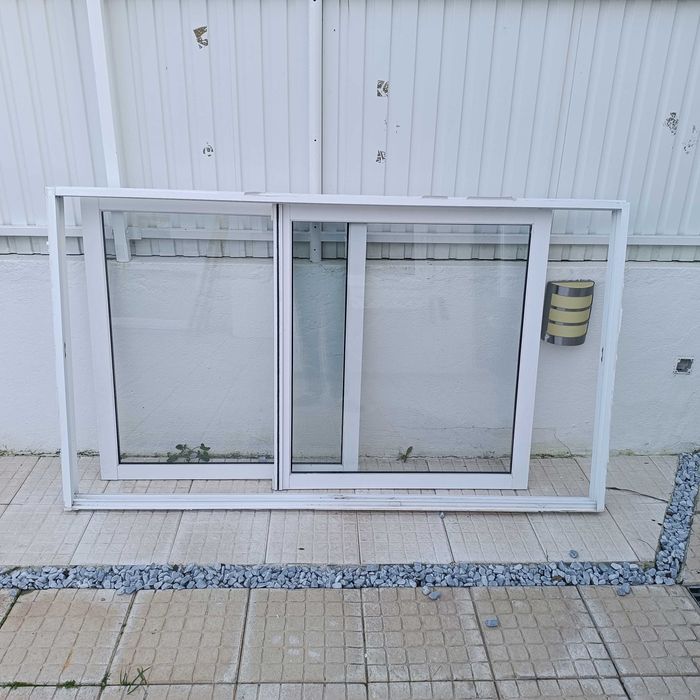 Janela de alumínio