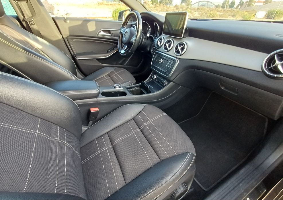 Mercedes-benz CLA 200CDI  automático