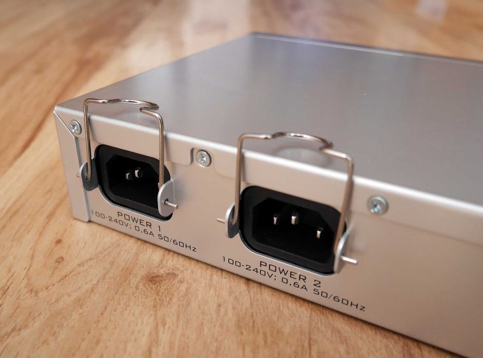 Router Mikrotik RB1100AHx4 Dude Edition, SSD, M.2, lepszy RB4011iGS