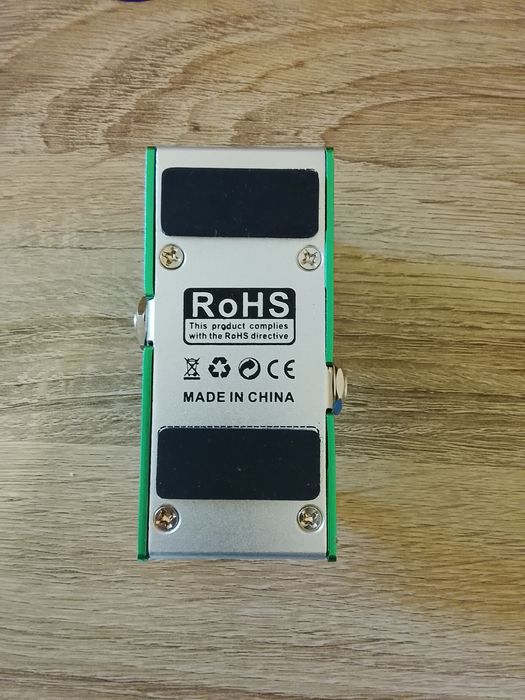 Pedal de efeito analógico de delay para guitarra ou baixo