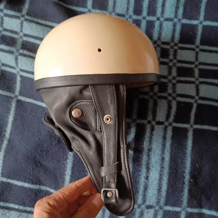 Duży Kask Nitron Orzeszek z epoki PRL
