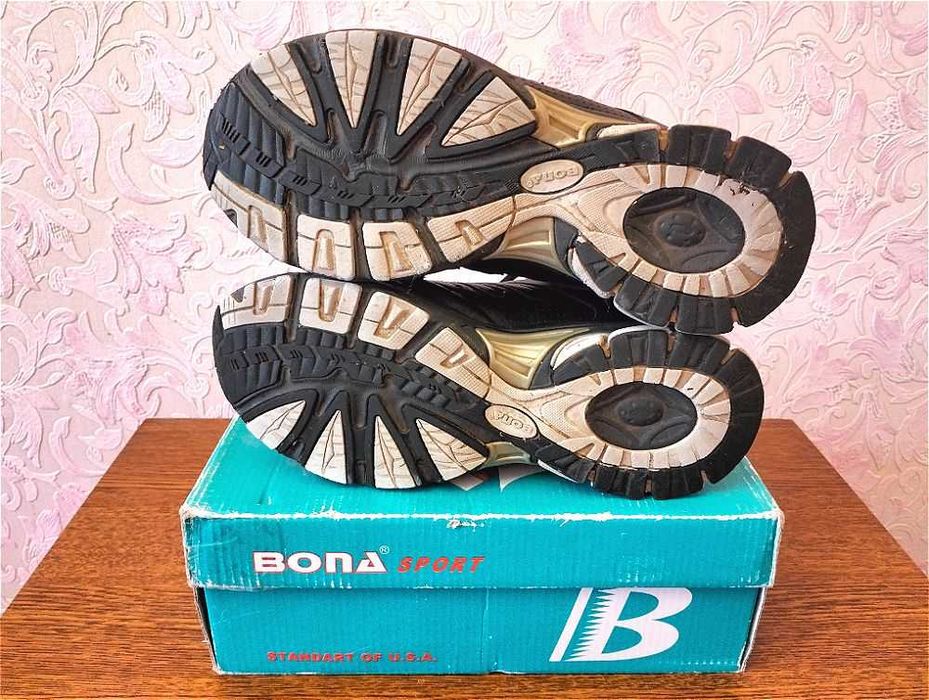 Кросівки Bona ,шкіряні, р.39
