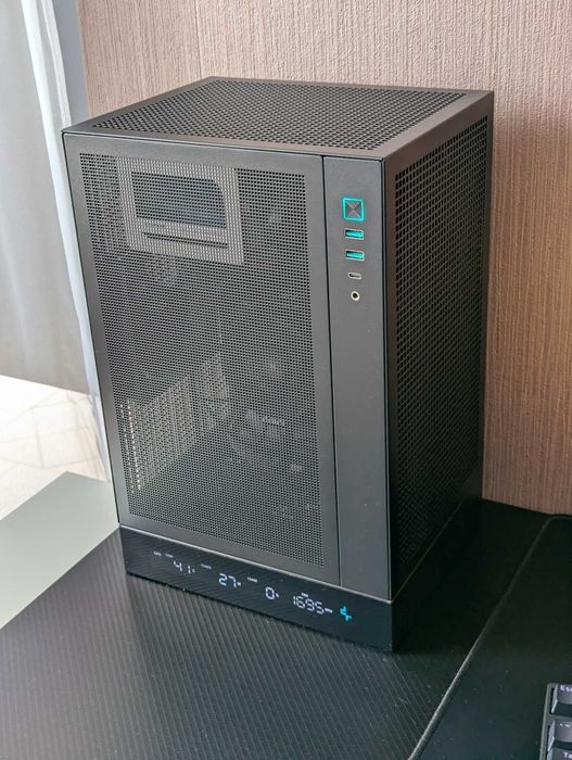 | Komputer Gamingowy SFF | mini-ITX | RTX4060 | Ryzen 5600 | 32GB RAM | 1TB SSD |