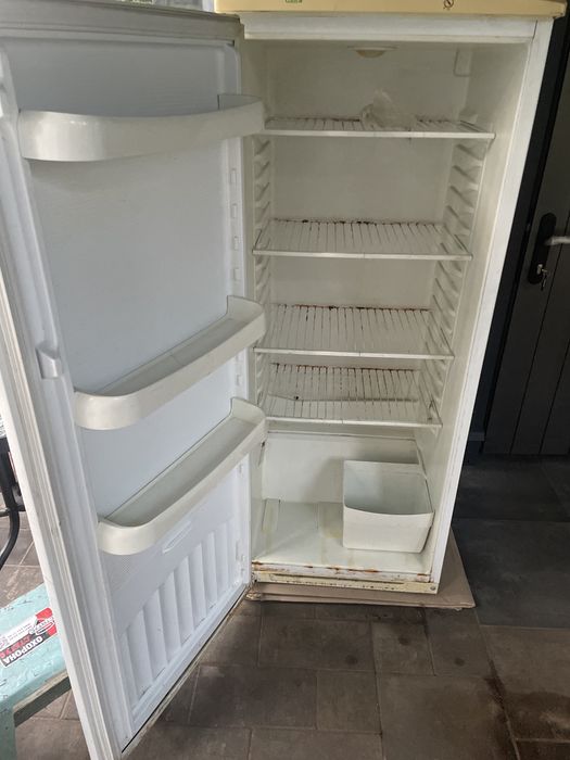 Продам холодильник.