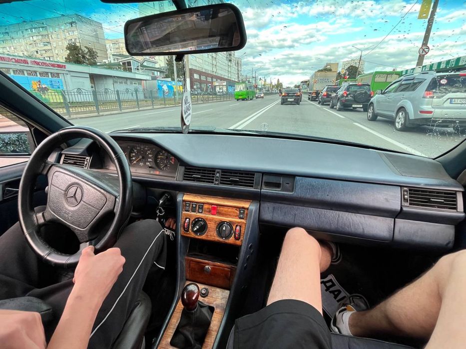 MERCEDES-BENZ 230 1990 VIN WDB1240831F103720 фото оголошення 8 з 8
