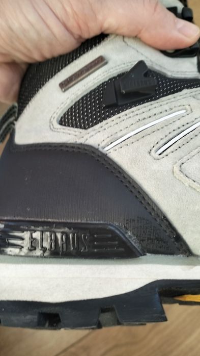 Buty Elbrus trekkingowe sportowe spacerowe trzymające kostkę